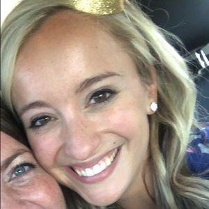 Meet your Posher, Annalise